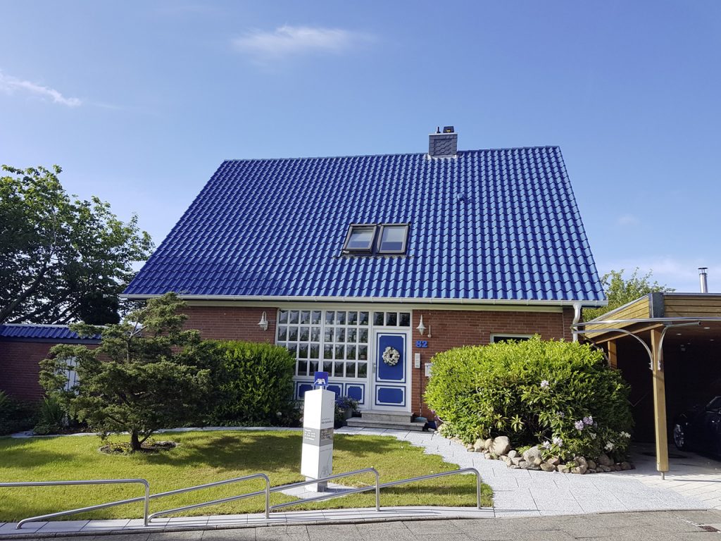 Neueindeckung-eines-Einfamilienhauses-in-Kiel-Russee9-1024x768